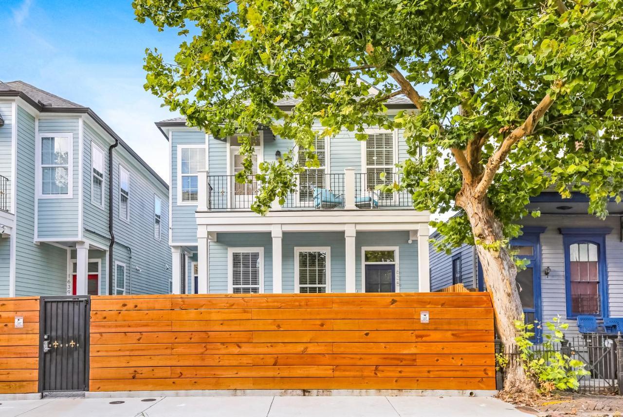 Hosteeva Chic Urban Retreat W Pool Steps To St Charles Ave And Near Bourbon St Apartamento Nova Orleães Exterior foto