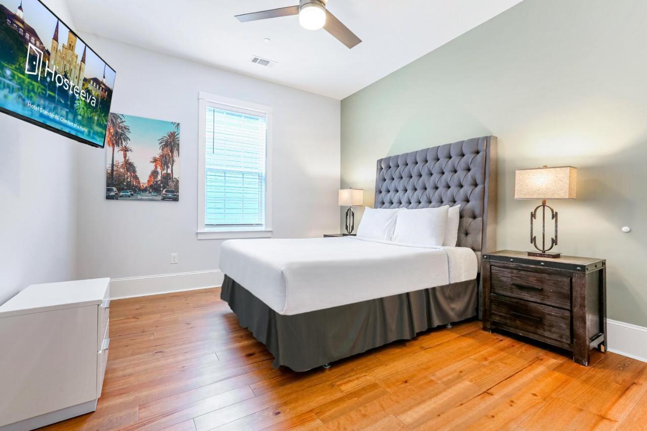 Hosteeva Chic Urban Retreat W Pool Steps To St Charles Ave And Near Bourbon St Apartamento Nova Orleães Exterior foto