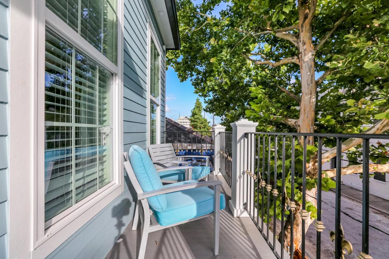 Hosteeva Chic Urban Retreat W Pool Steps To St Charles Ave And Near Bourbon St Apartamento Nova Orleães Exterior foto